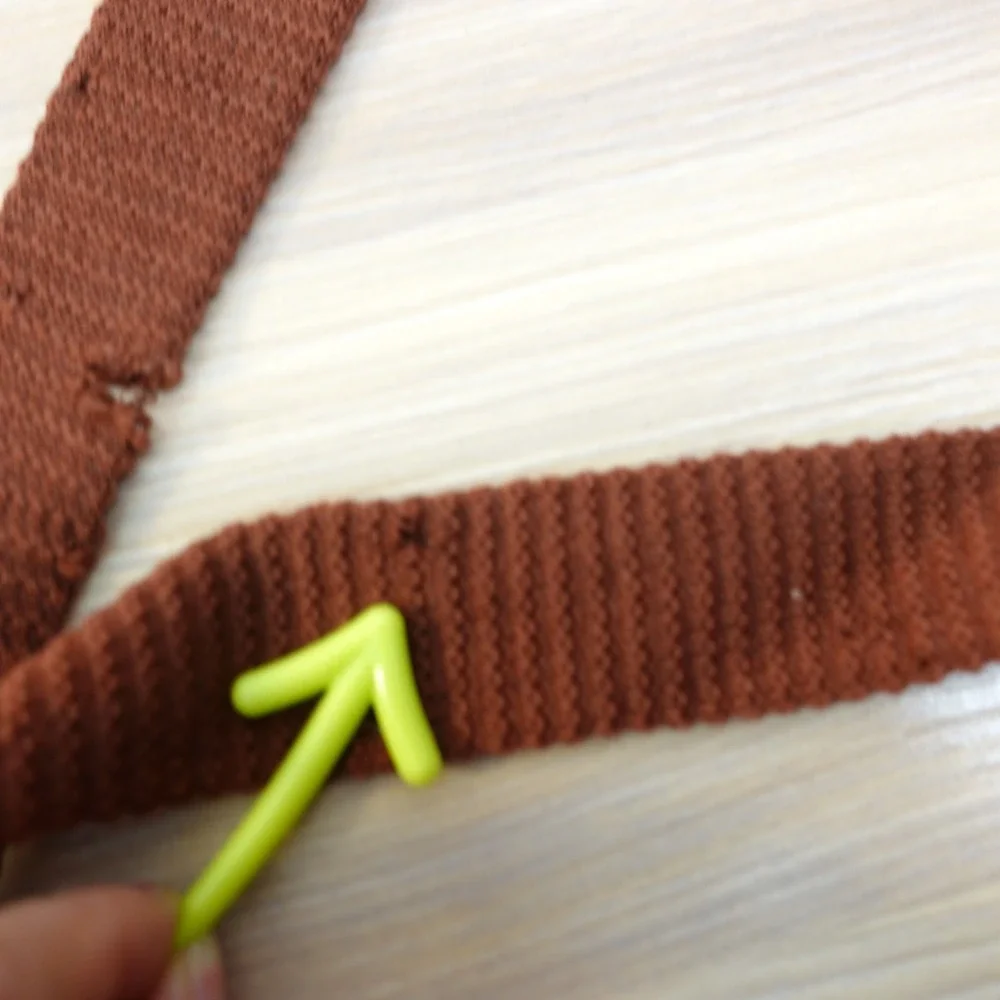 60s Vintage AUSTIN REED Tie Mens Brown Flat Square End Wool Slim Skinny FLAWED
